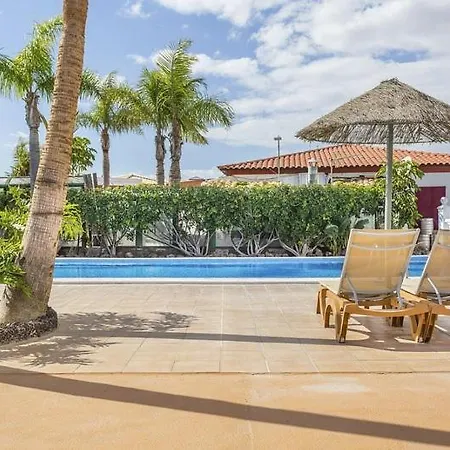 Summer House, Golf Del Sur 圣米格尔德阿沃纳